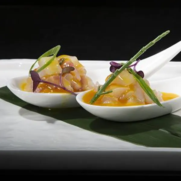 FINGER WHITE PASSION