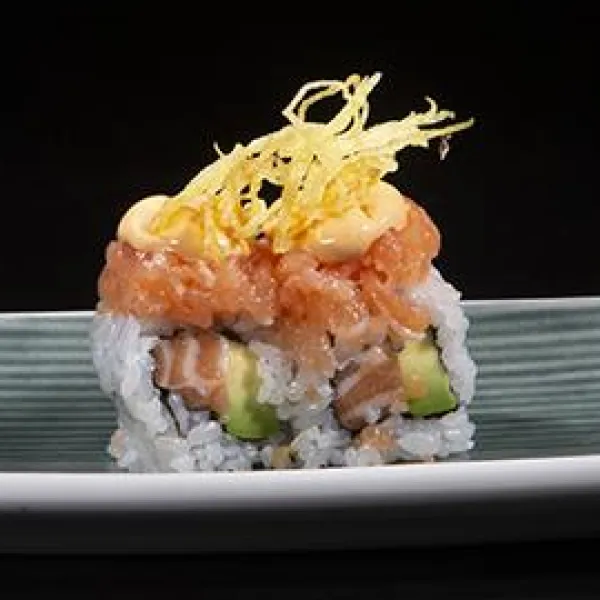 URA SPICY SALMON 4 PIEZAS